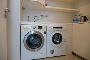 Villa, terrasse | Innvendig