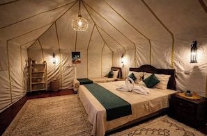 Individually decorated, individually furnished, free WiFi - Desert Luxury Camp  (Merzouga)