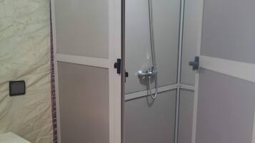 Handdoeken, zeep, shampoo, toiletpapier