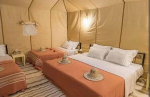 Decoración personalizada, muebles diferentes y wifi gratis 