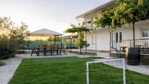 Outdoor dining - Holiday Home Dino by Villas Guide (Blato na Cetini)