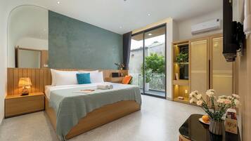 Basic Studio, Balcony, City View | Free WiFi