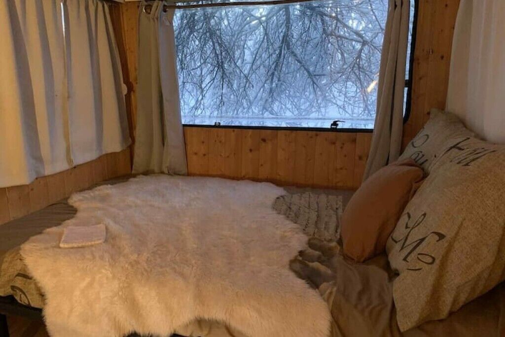 Ferros/tábuas de passar roupa, Wi-Fi, roupa de cama