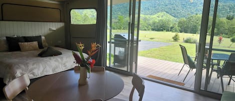 Luxury Cabin, Mountain View