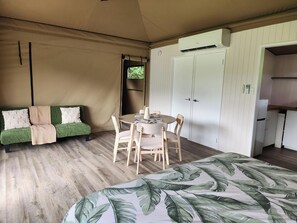 Cabane Luxe, vue montagne | Restauration