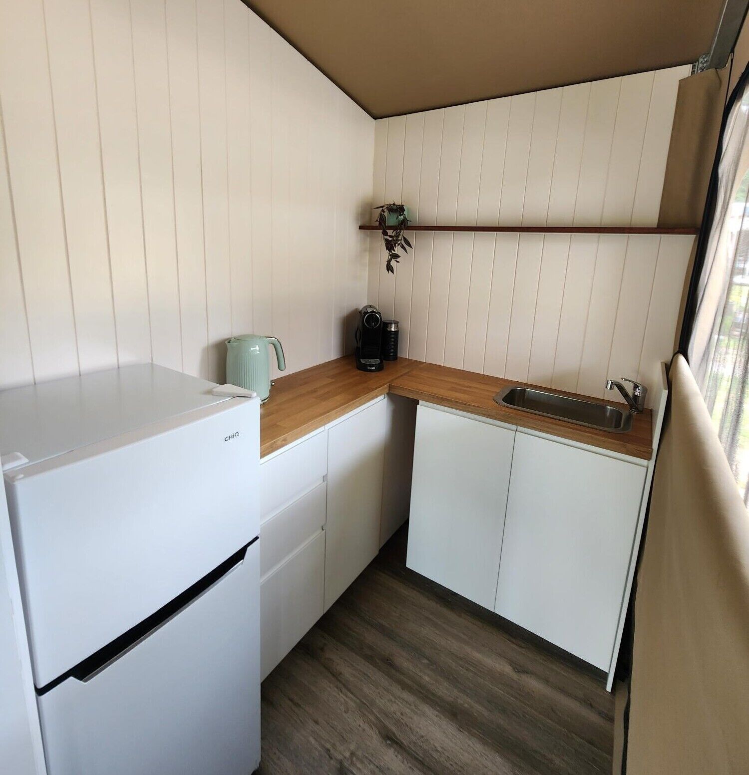 Luxury Cabin, Mountain View | Private kitchen