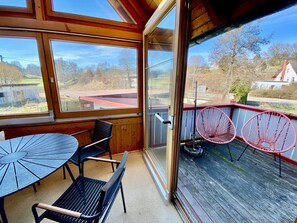 Outdoor dining - Apartment Lea la Milan – Comfortable Retreat near Lake Constance (Stockach)