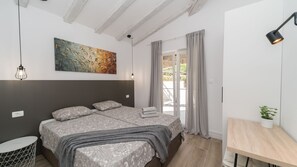 4 bedrooms, iron/ironing board, free WiFi, bed sheets - Casa Flavia by Villas Guide (Vižinada)