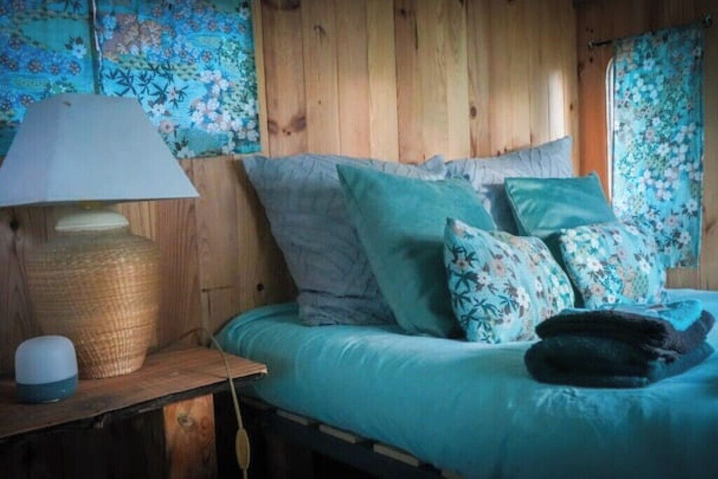 1 多间卧室、熨斗/熨衣板、WiFi、床单