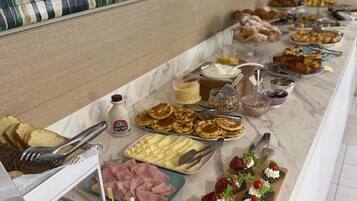 Gratis kontinental morgenmad hver dag