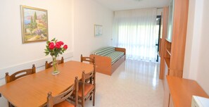 Interior - Comfortable flat with shared pool (Bibione)