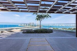 Terrace/patio - Vogue | near Ain Dubai in Heart of Marina JBR Beach (Dubai)
