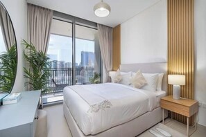 Premium Apartment, Balcony, Canal View | Iron/ironing board, cots/infant beds, free WiFi, bed sheets - Vogue | near Ain Dubai in Heart of Marina JBR Beach (Dubai)