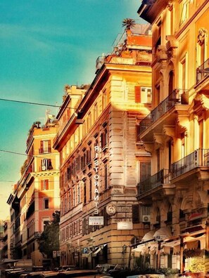 Imagen sin descripción, 3 de 31, botón