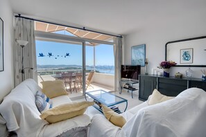 Televisión y reproductor de DVD 