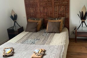 1 bedroom, iron/ironing board, WiFi, bed sheets - Nomad Room (Corcoué-sur-Logne)
