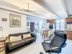 TV - Maison de Saint-Cado by Interhome (Belz)