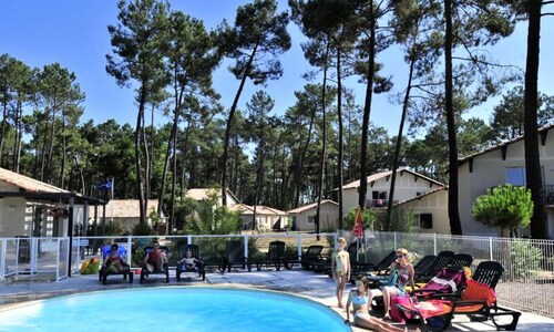 Apartment by Lake Clarens With Pool