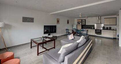 Maison au cĆur d'un village paisible Ă 10 minutes des plages