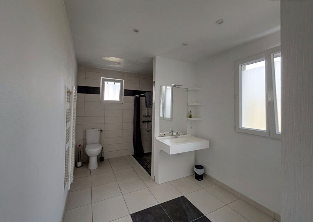 Towels, toilet paper