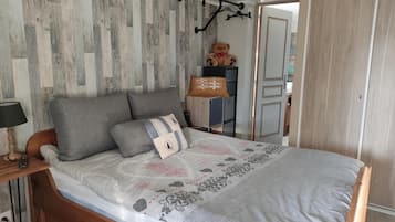 熨斗/熨衫板、Wi-Fi、床單