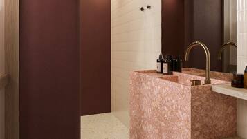 Deluxe Double Room | Bathroom | Shower, free toiletries, hair dryer, bathrobes