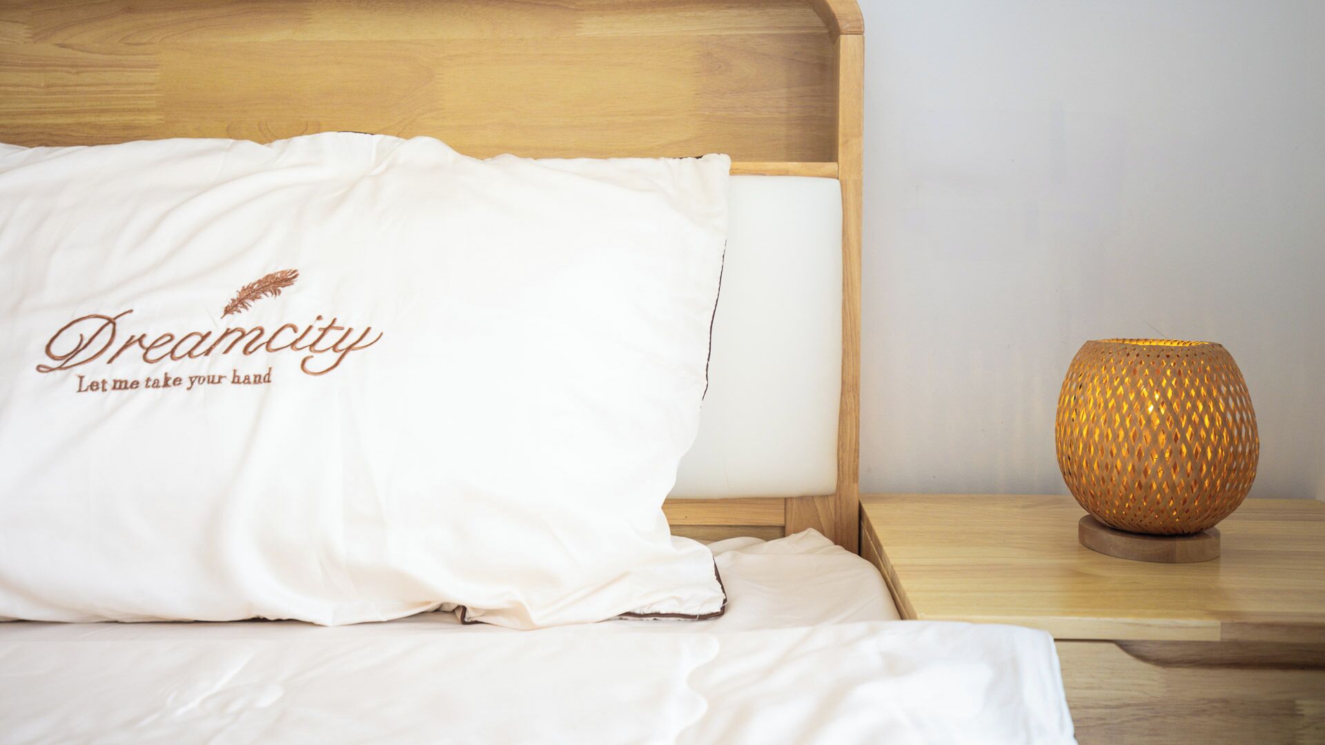 Wi-Fi gratis dan seprai linen