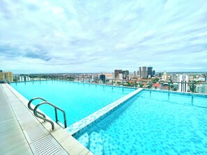 Luokittelematon kuva, 4 kautta 39, painike