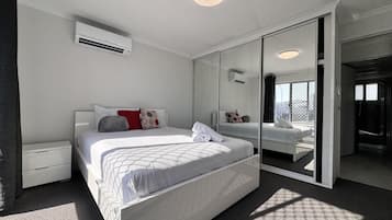 2 chambres, fer et planche à repasser, Wi-Fi gratuit, draps fournis
