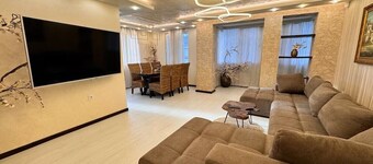 Fabulous 2-bedroom condo with AC in welcoming Варна in Sea garden