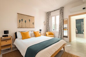 1 bedroom, iron/ironing board, WiFi, bed sheets - Borgo Felix - Welcoming 1-bedroom apartment with AC in historic Roman quarter. (Roma)