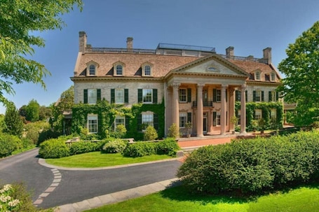 Exterior. Family & Wellness Retreat • Sleeps 8 • Near RGH