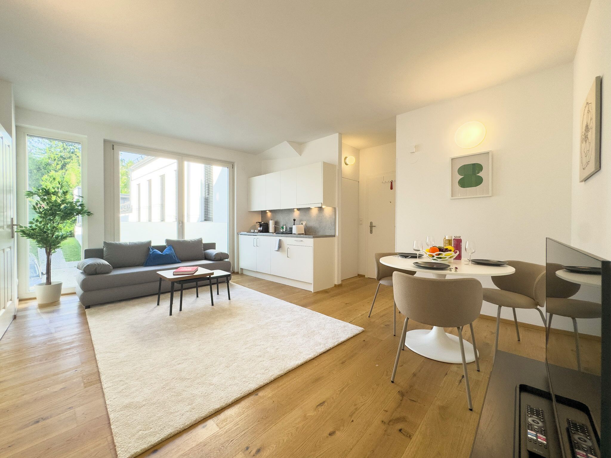 Apartment, Garden View