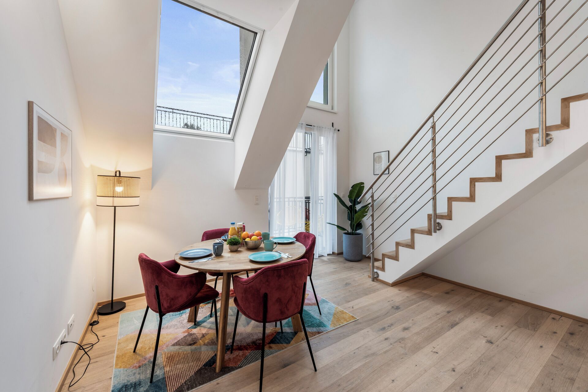 Apartment, 2 Bedrooms | Dining