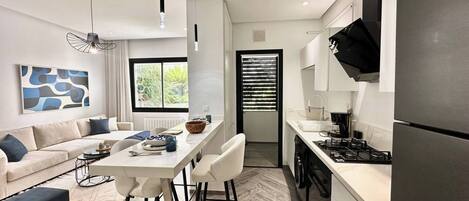 Appartement, 1 chambre | Salle Ă manger