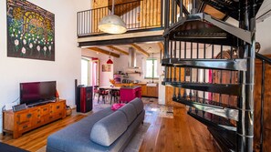 TV - Holiday home Kolo loko cottage by Villas Guide (Ražanac)