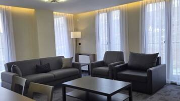 Escritorio y wifi gratis