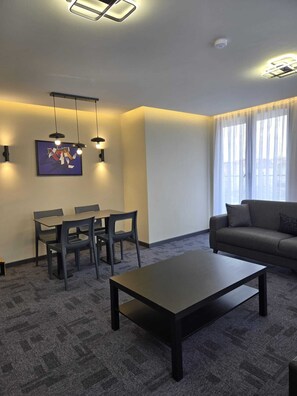 Desk, free WiFi - Loft Tepe Hotel (Ankara)