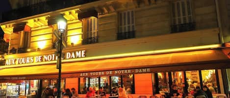 Restauration extérieure