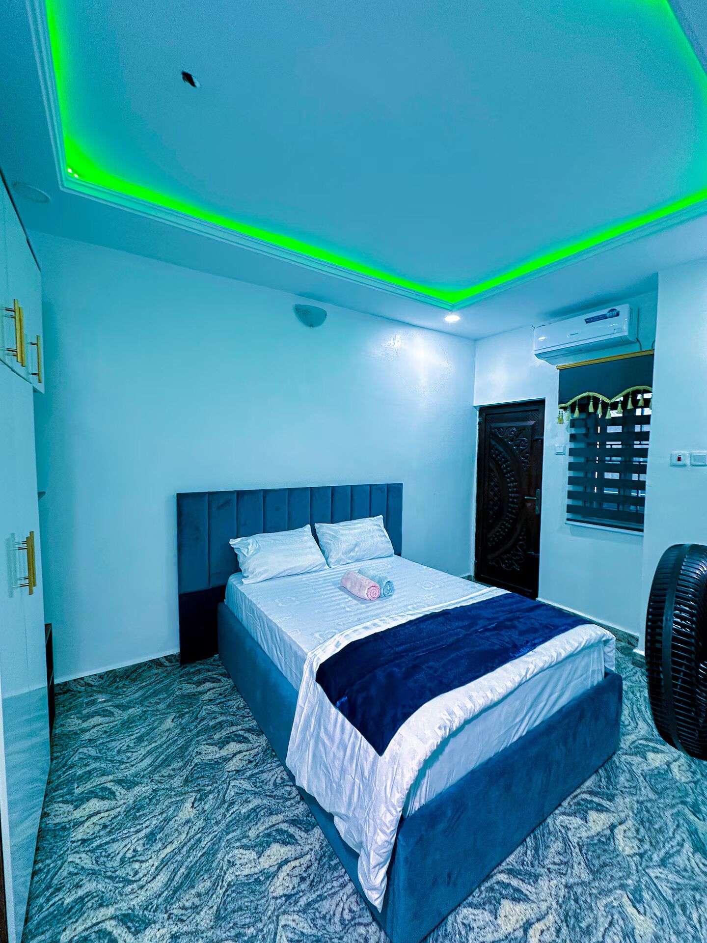 Suite Mewah, 4 kamar tidur, balkon | Setrika/meja setrika dan Wi-Fi gratis