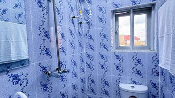 Articles de toilette gratuits, serviettes fournies, savon