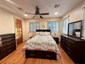 Imagen sin descripción, 4 de 16, botón