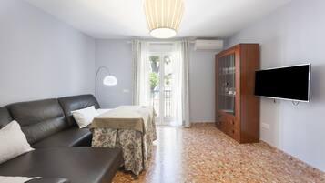 3 Schlafzimmer, Bügeleisen/Bügelbrett, WLAN, Bettwäsche