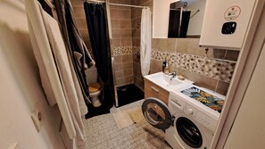 Unclassified image, 5 of 17, button