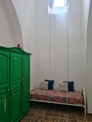 1 camera, ferro/asse da stiro, Wi-Fi gratuito, lenzuola