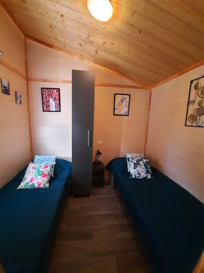 2 bedrooms, Internet