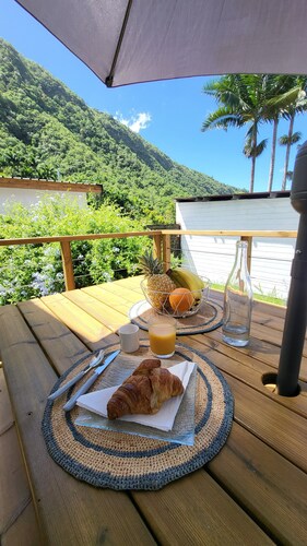 Le Chalet du voyageur, at the foot of the