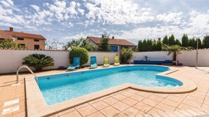 Pool - Apartment Biserka 2 by Villas Gudie (Banjole)