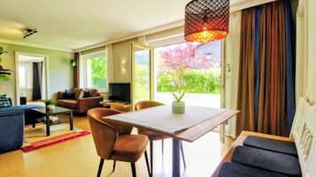 Télévision, livres, chaßne hi-fi