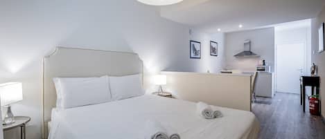 Fer et planche Ă repasser, accĂšs au Wi-Fi (inclus)